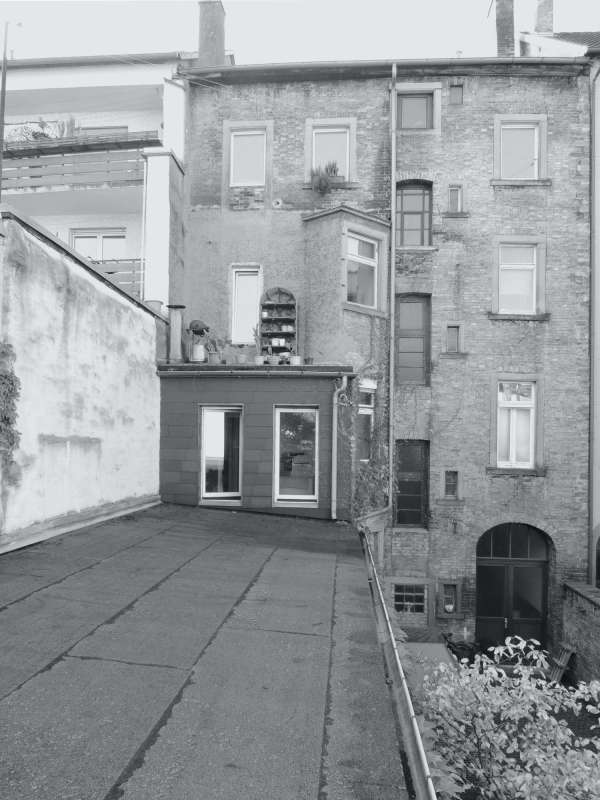 hoffassade nachher sw 2-klein.jpeg